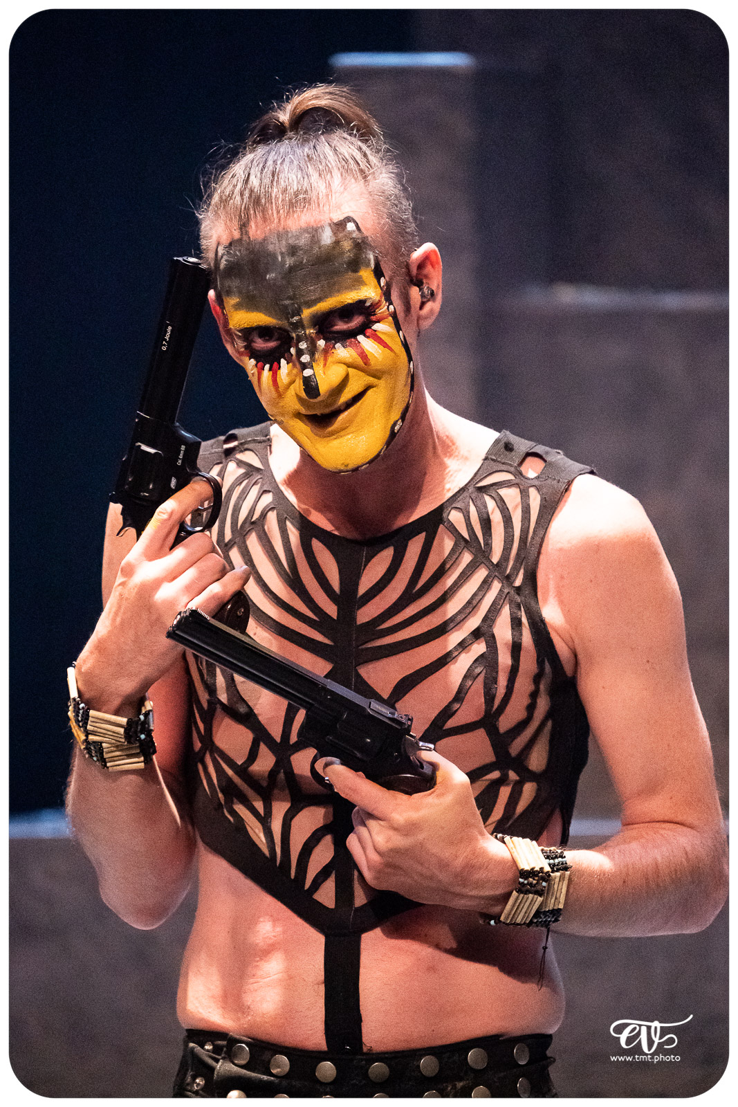 THE PRIMITALS (YLLANA & PRIMITAL BROTHERS)